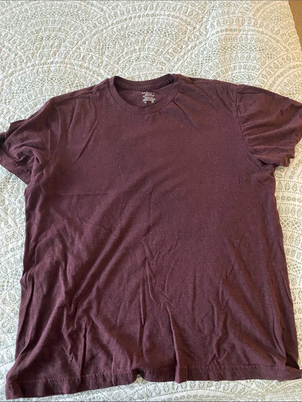 Alfani Classic Crewneck T‑Shirt in Burgundy - Men